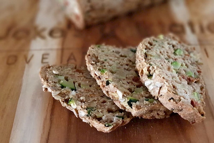 Hartig speltbrood in plakken