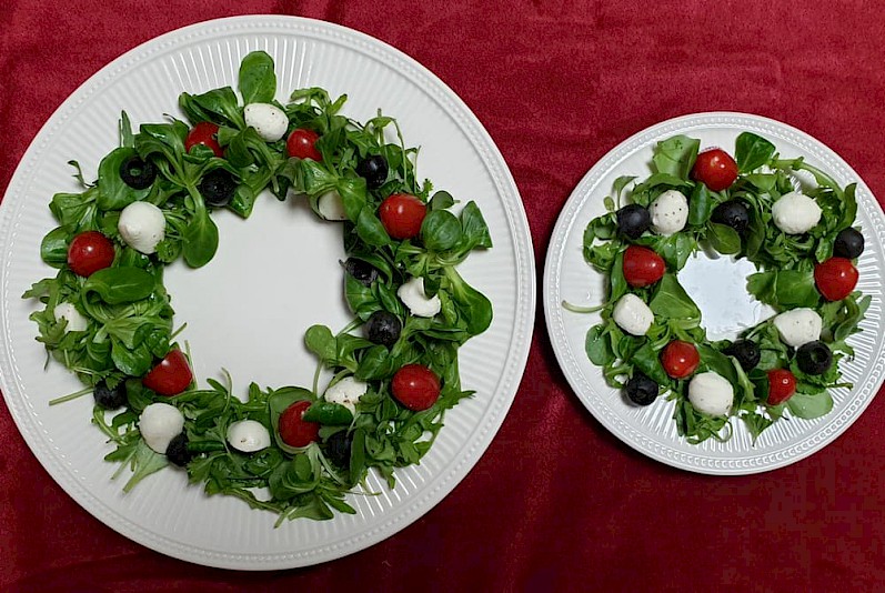 Kerstkrans salade, verschillende groottes