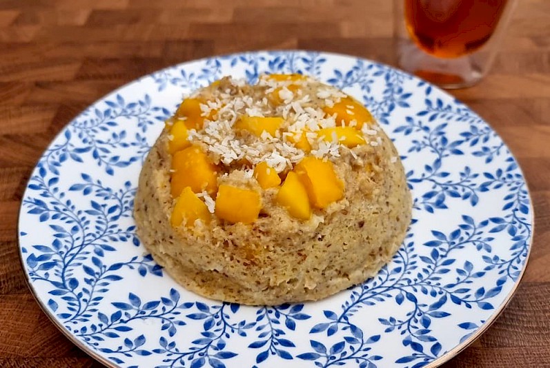 Ontbijttaartje mango-kokos (mugcake)